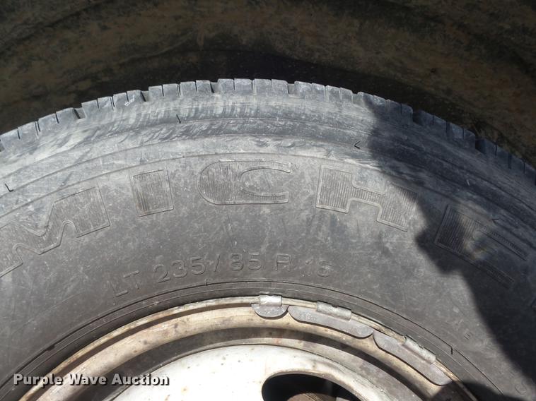 image for item DB6267 2000 Ford F350 Super Duty XL utility bed pickup truck