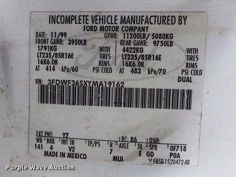 image for item DB6267 2000 Ford F350 Super Duty XL utility bed pickup truck