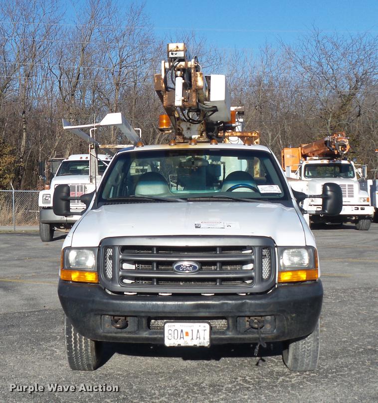 image for item DB6268 2000 Ford F350 Super Duty XL bucket truck