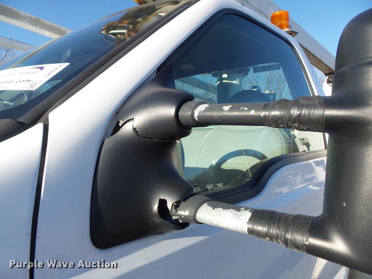 image for item DB6268 2000 Ford F350 Super Duty XL bucket truck