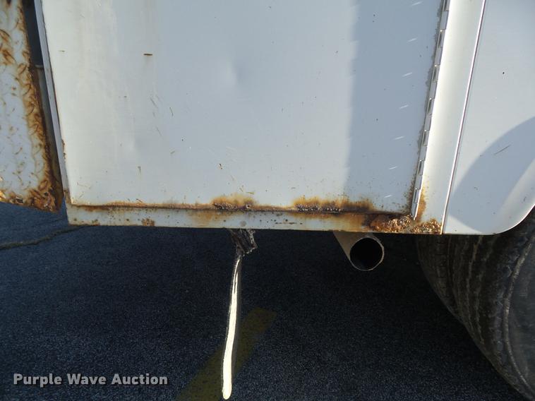 image for item DB6268 2000 Ford F350 Super Duty XL bucket truck