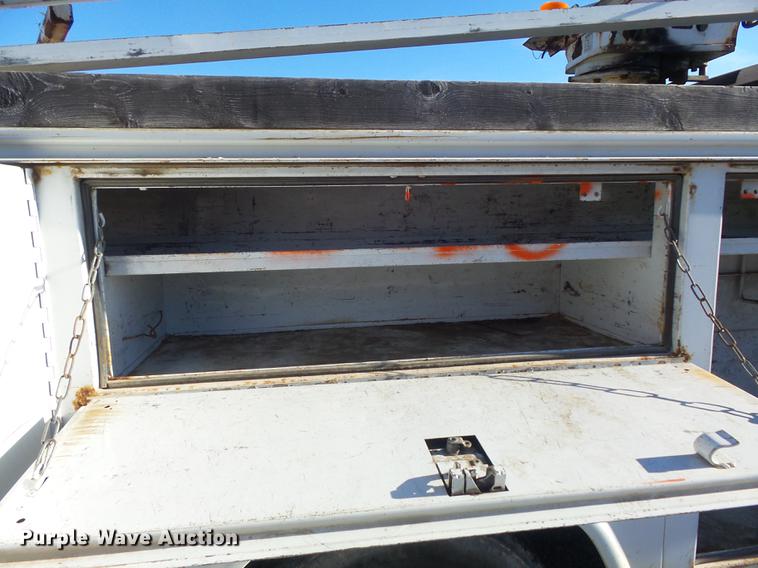 image for item DB6268 2000 Ford F350 Super Duty XL bucket truck