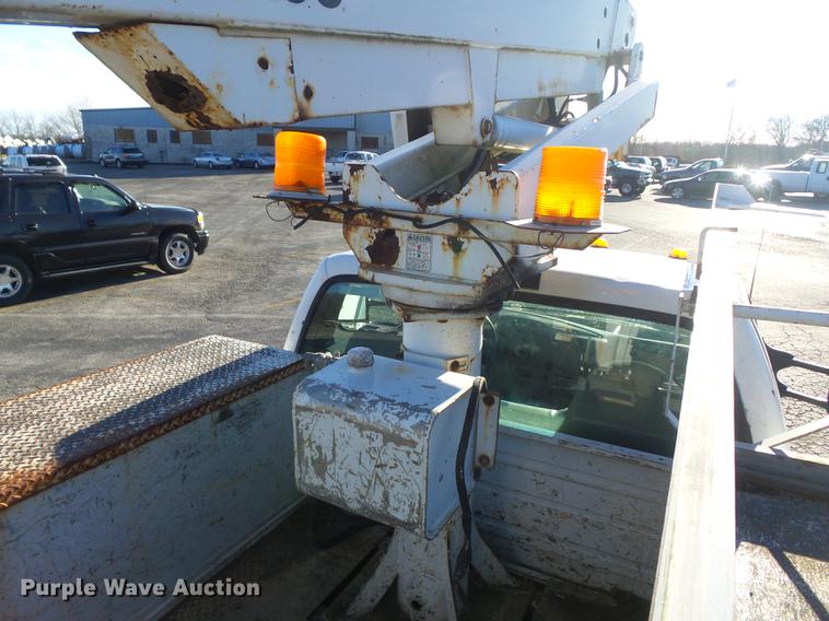 image for item DB6268 2000 Ford F350 Super Duty XL bucket truck