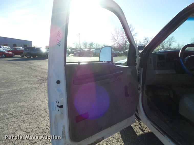 image for item DB6268 2000 Ford F350 Super Duty XL bucket truck