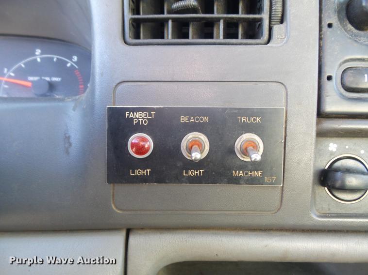 image for item DB6268 2000 Ford F350 Super Duty XL bucket truck