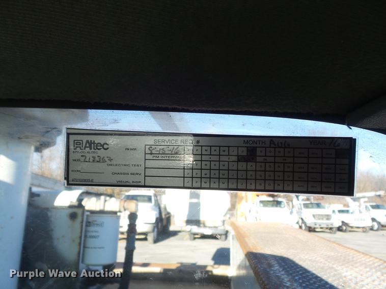 image for item DB6268 2000 Ford F350 Super Duty XL bucket truck