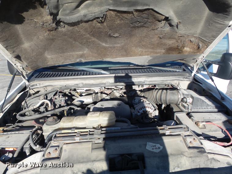 image for item DB6268 2000 Ford F350 Super Duty XL bucket truck