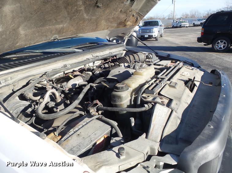 image for item DB6268 2000 Ford F350 Super Duty XL bucket truck