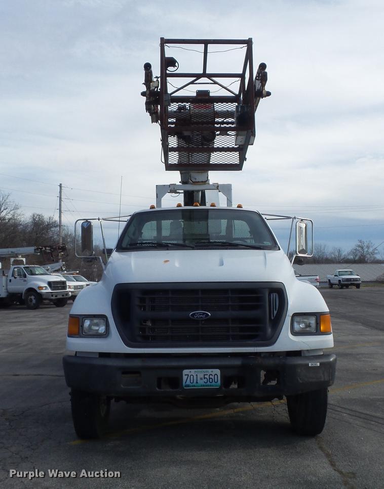 image for item DB6269 2000 Ford F650 Super Duty XL bucket truck