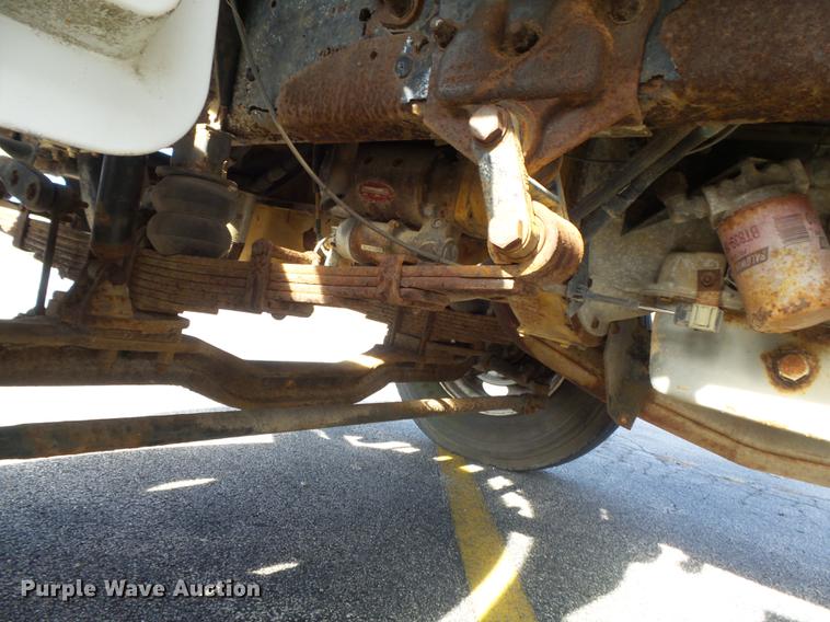 image for item DB6269 2000 Ford F650 Super Duty XL bucket truck