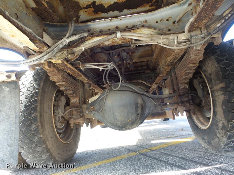 image for item DB6269 2000 Ford F650 Super Duty XL bucket truck