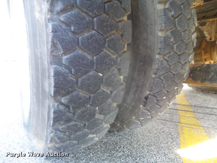 image for item DB6269 2000 Ford F650 Super Duty XL bucket truck