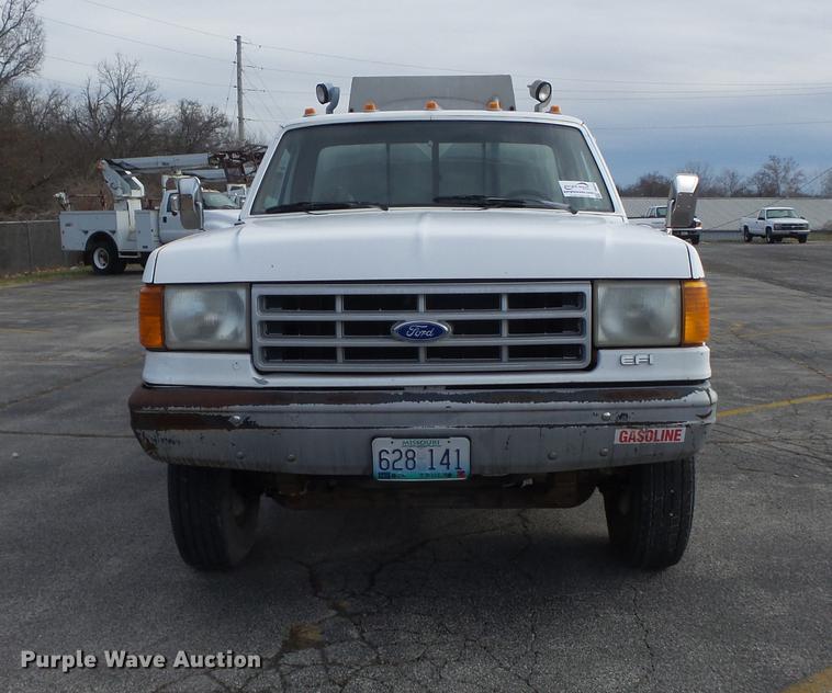 image for item DB6270 1991 Ford F450 Super Duty fuel truck