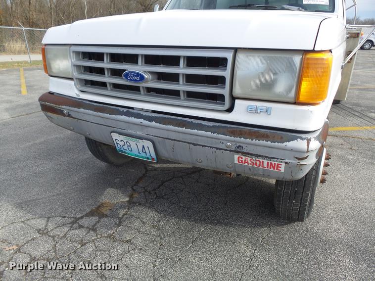 image for item DB6270 1991 Ford F450 Super Duty fuel truck