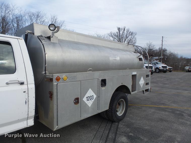 image for item DB6270 1991 Ford F450 Super Duty fuel truck