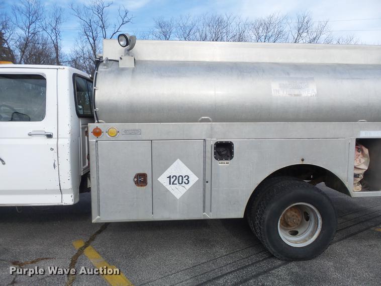 image for item DB6270 1991 Ford F450 Super Duty fuel truck