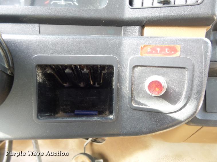 image for item DB6270 1991 Ford F450 Super Duty fuel truck