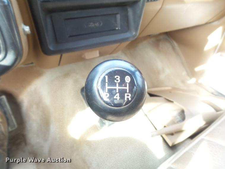 image for item DB6270 1991 Ford F450 Super Duty fuel truck