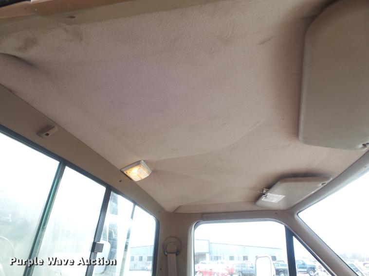 image for item DB6270 1991 Ford F450 Super Duty fuel truck