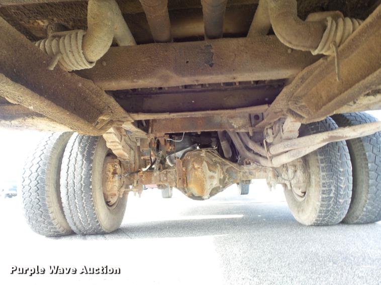 image for item DB6270 1991 Ford F450 Super Duty fuel truck