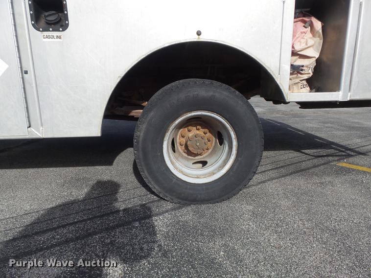 image for item DB6270 1991 Ford F450 Super Duty fuel truck