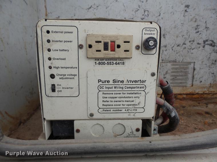 image for item DB6271 2000 Ford F650 Super Duty XL bucket truck