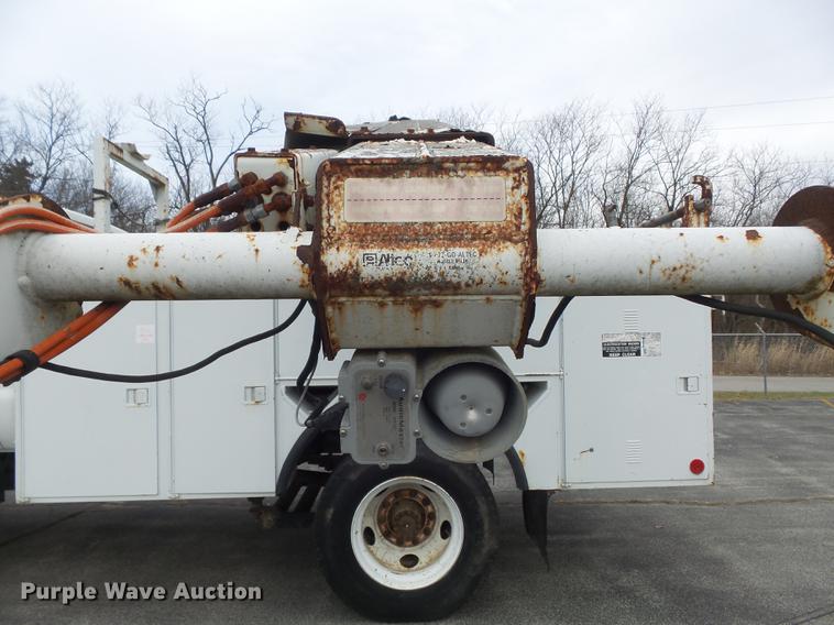 image for item DB6271 2000 Ford F650 Super Duty XL bucket truck