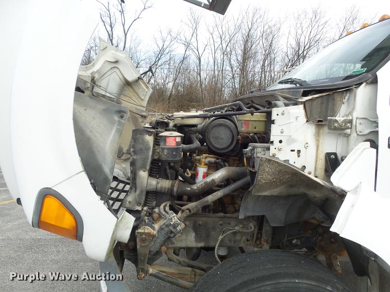 image for item DB6271 2000 Ford F650 Super Duty XL bucket truck