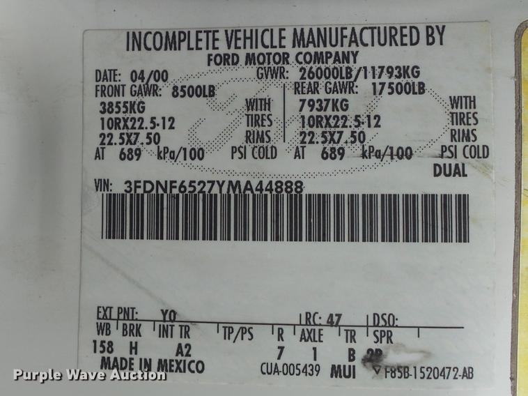 image for item DB6271 2000 Ford F650 Super Duty XL bucket truck