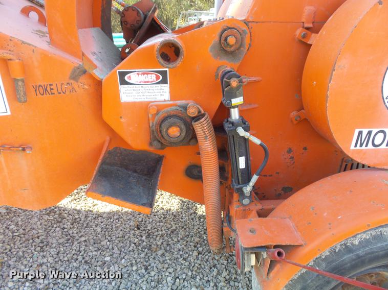 image for item DB6278 1993 Morbark 17 wood chipper