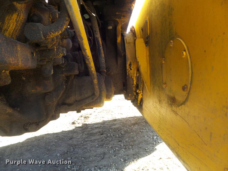 image for item DB6279 1977 John Deere 670 motor grader