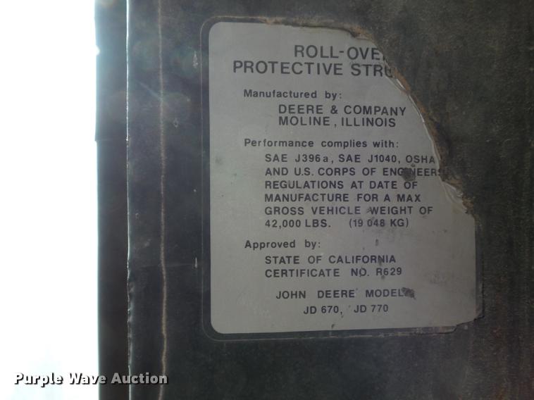 image for item DB6279 1977 John Deere 670 motor grader