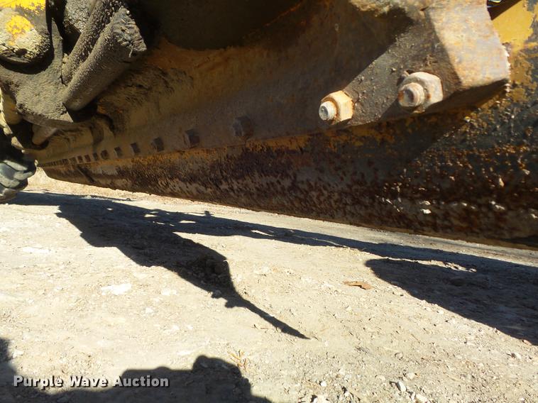 image for item DB6279 1977 John Deere 670 motor grader