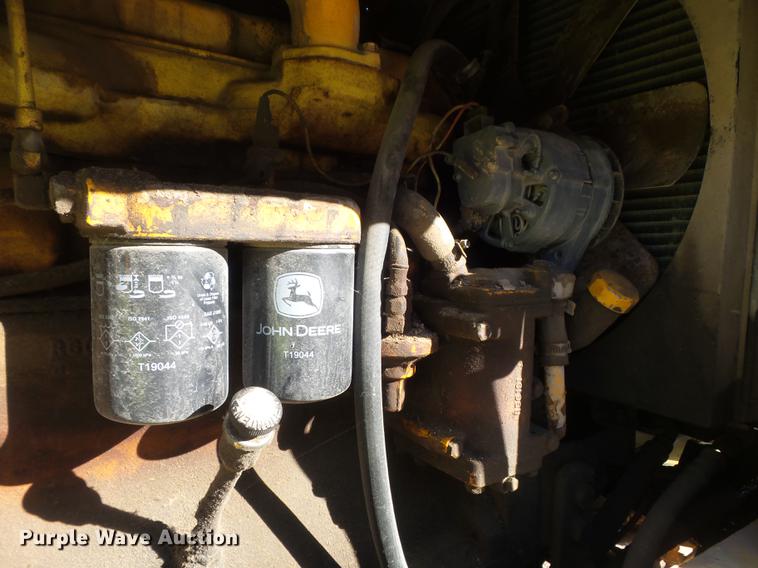 image for item DB6279 1977 John Deere 670 motor grader