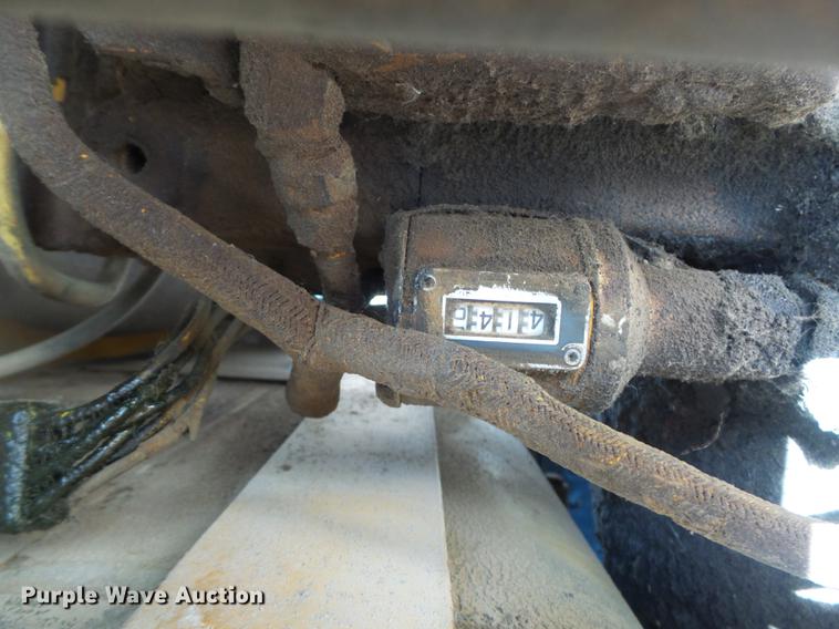 image for item DB6279 1977 John Deere 670 motor grader