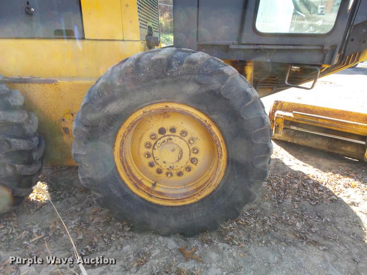 image for item DB6279 1977 John Deere 670 motor grader