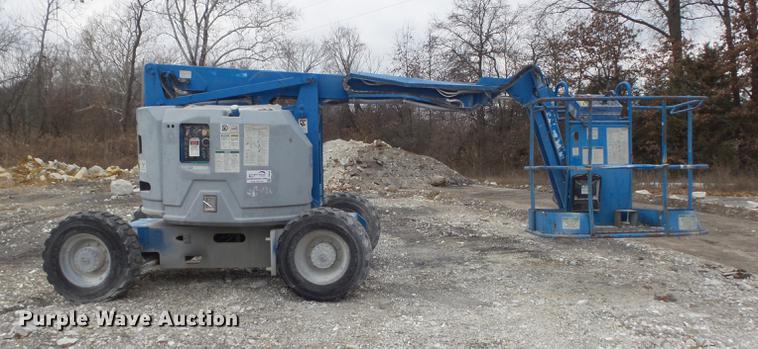 image for item DB6285 1997 Genie Z34/22 boom lift