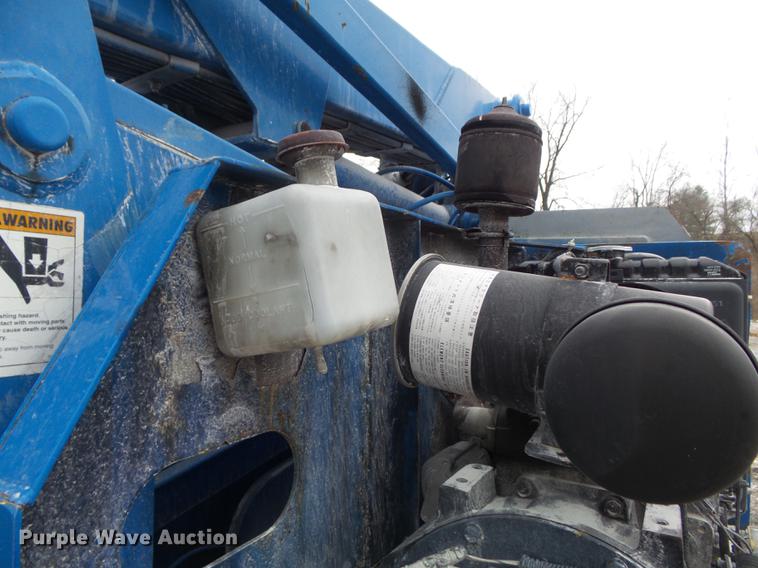 image for item DB6285 1997 Genie Z34/22 boom lift