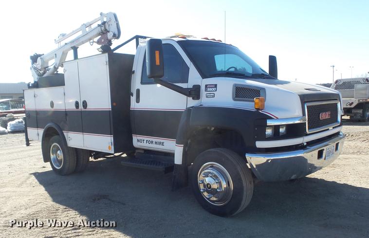 image for item DB6300 2006 GMC C5500 service truck with crane