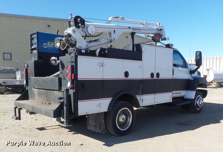 image for item DB6300 2006 GMC C5500 service truck with crane