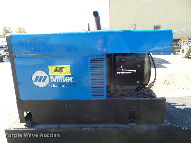 image for item DB6300 2006 GMC C5500 service truck with crane