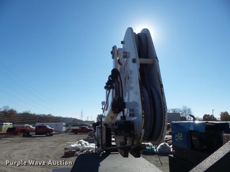 image for item DB6300 2006 GMC C5500 service truck with crane