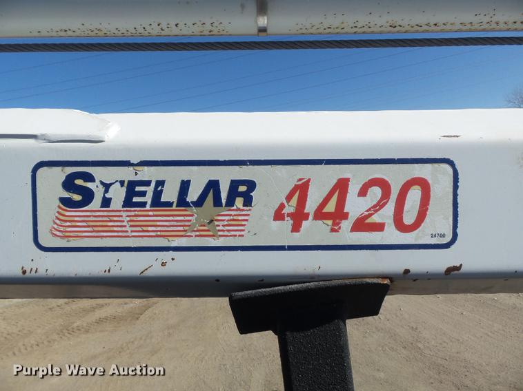 image for item DB6300 2006 GMC C5500 service truck with crane