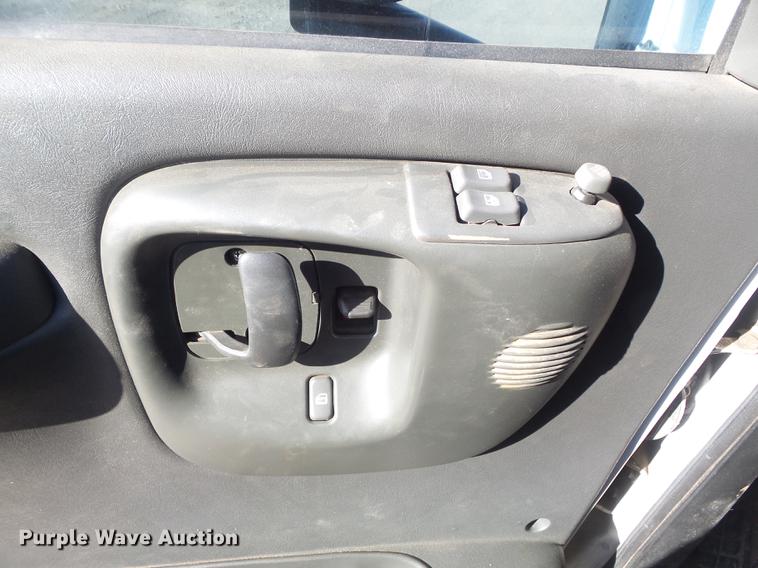 image for item DB6300 2006 GMC C5500 service truck with crane