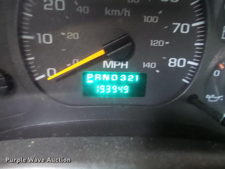 image for item DB6300 2006 GMC C5500 service truck with crane