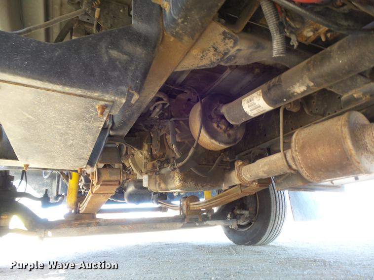 image for item DB6300 2006 GMC C5500 service truck with crane