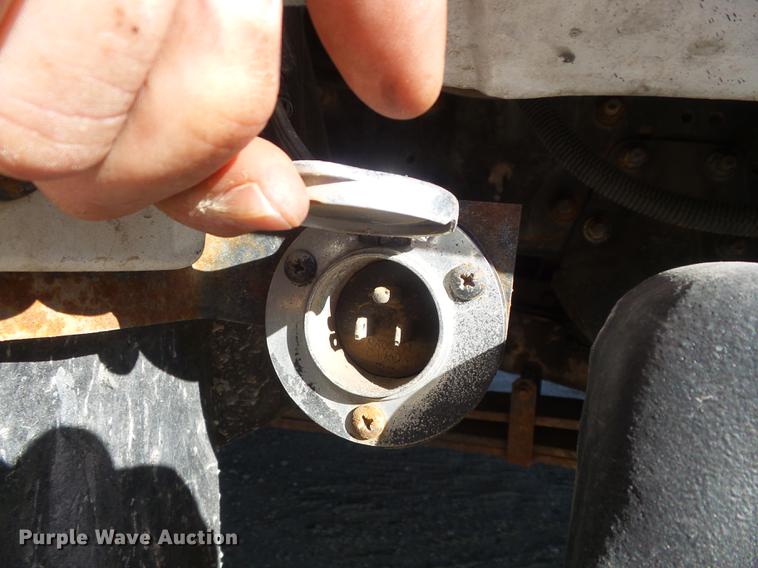 image for item DB6300 2006 GMC C5500 service truck with crane