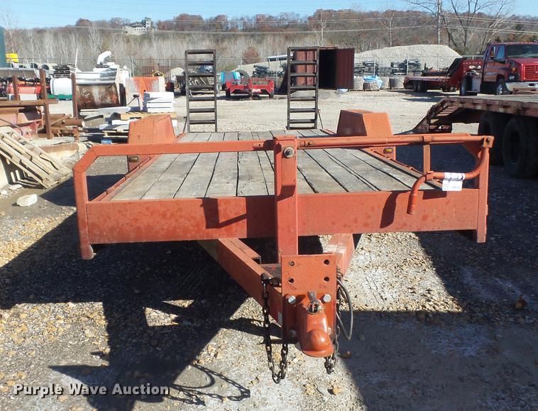 image for item DB6301 2004 Corn Pro UT-20H equipment trailer