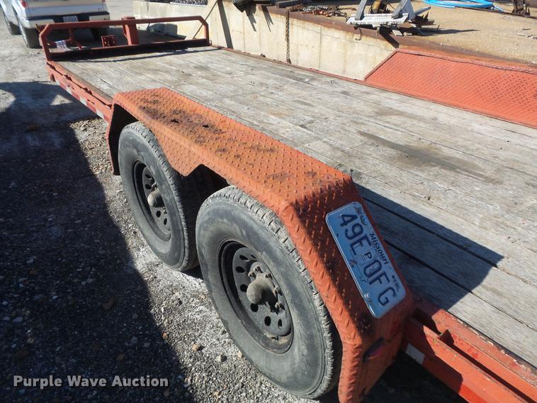 image for item DB6301 2004 Corn Pro UT-20H equipment trailer