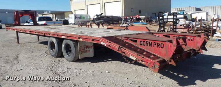 image for item DB6302 2006 Corn Pro 28+512K equipment trailer